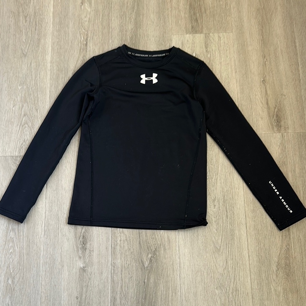 Under Armour Kids Black Long Sleeve Shirt size Medium